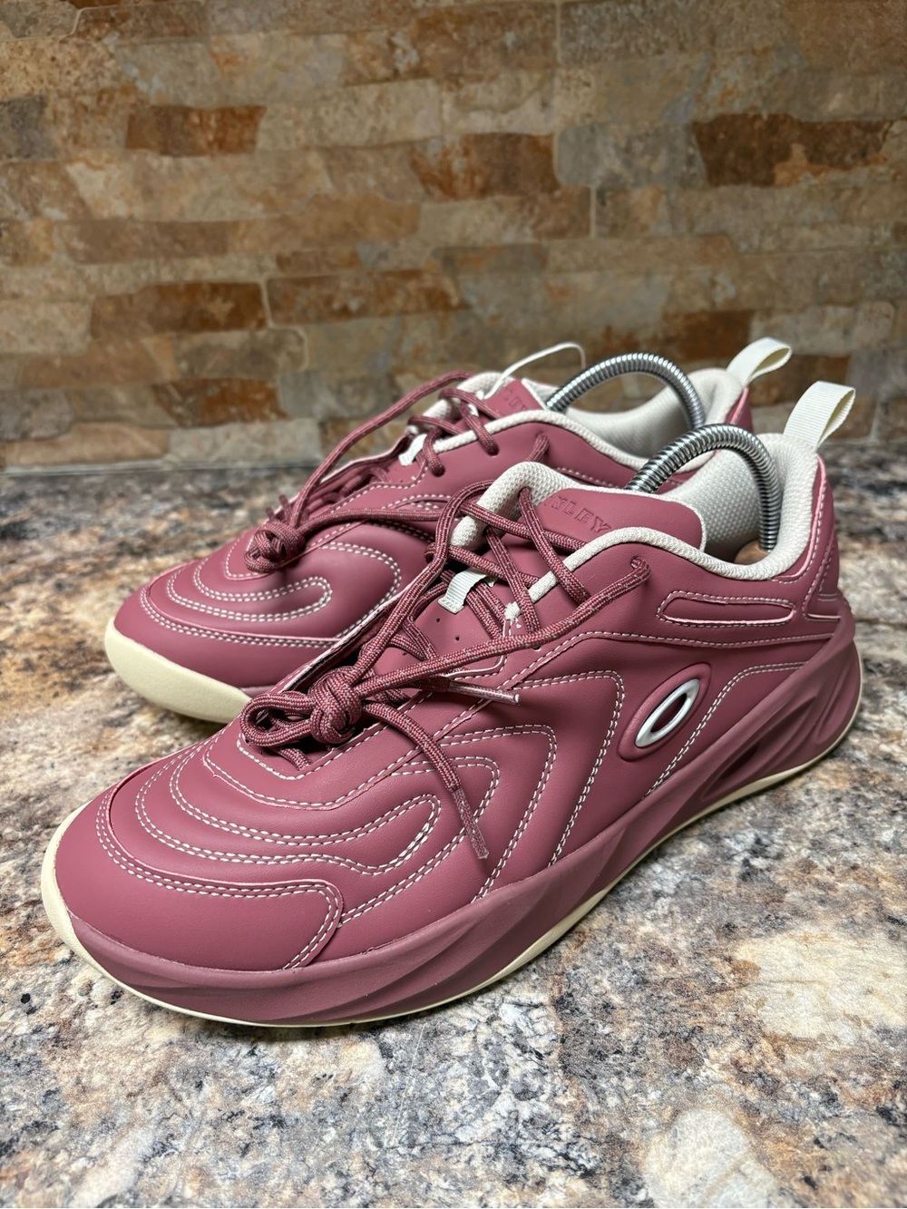 Oakley Strike Baseline Burgundy Size 10